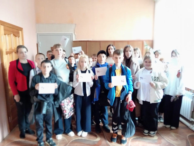 "Экскурсия в местный архив".